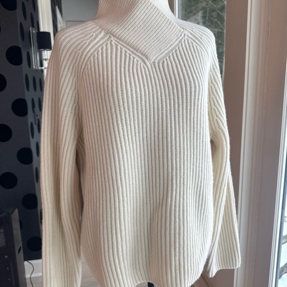 COS Cream Turtleneck Sweater SZ S